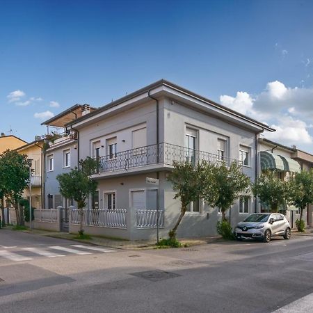 Casa Vacanze Da Antonio Ristrutturata Luglio 2023 Viareggio Exteriér fotografie