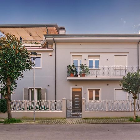 Casa Vacanze Da Antonio Ristrutturata Luglio 2023 Viareggio Exteriér fotografie